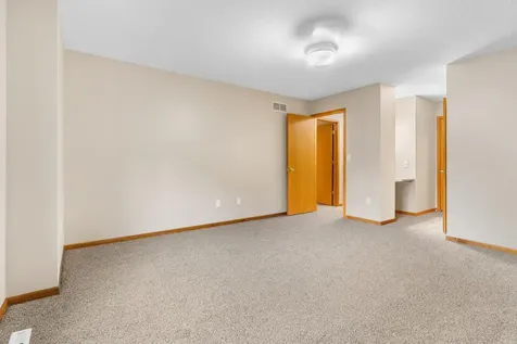 1585 Millpond Court Chaska MN 55318