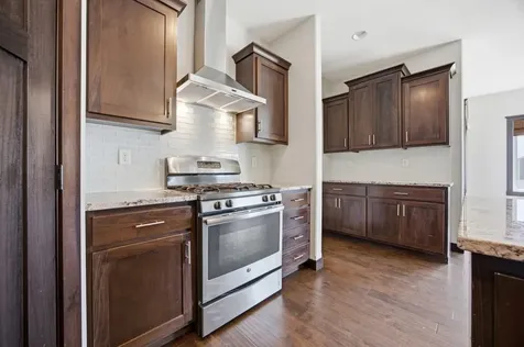 2736 70th Avenue S Fargo ND 58104