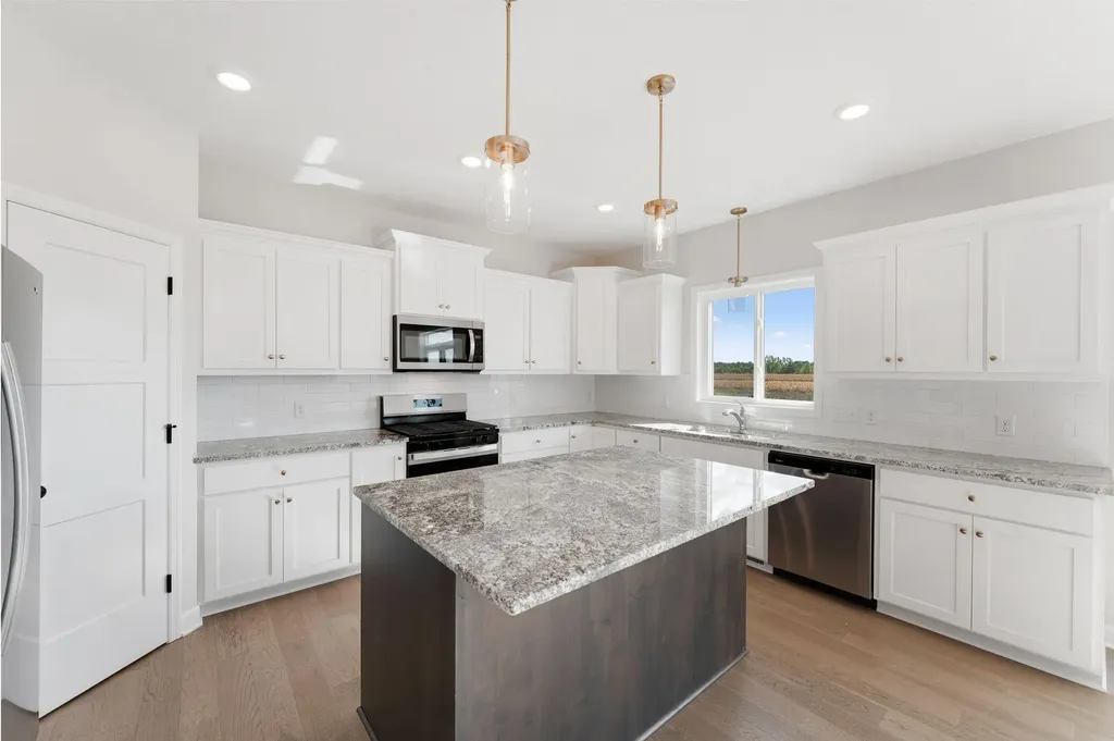 18314 Geyser Way Lakeville MN 55044