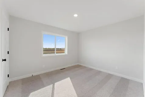 18314 Geyser Way Lakeville MN 55044