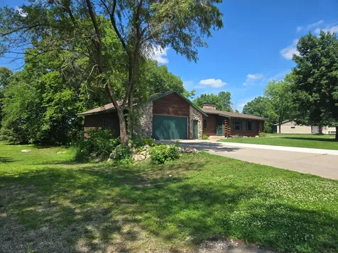 830 W Church Street Belle Plaine MN 56011