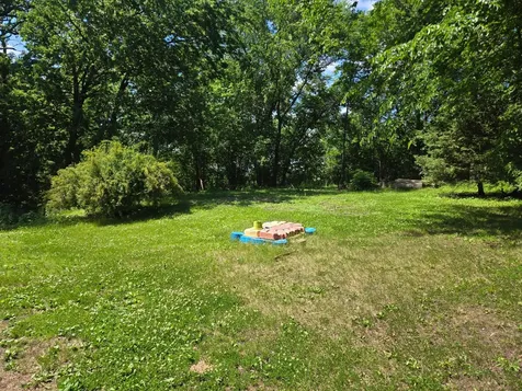 830 W Church Street Belle Plaine MN 56011
