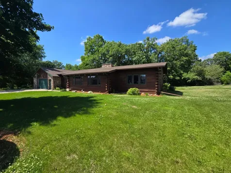 830 W Church Street Belle Plaine MN 56011