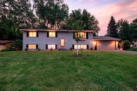 17160 Hershey Court Lakeville MN 55044
