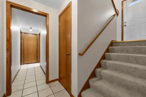 17160 Hershey Court Lakeville MN 55044