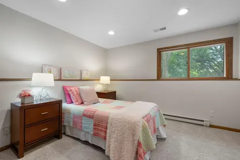 17160 Hershey Court Lakeville MN 55044