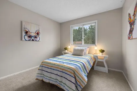 17160 Hershey Court Lakeville MN 55044