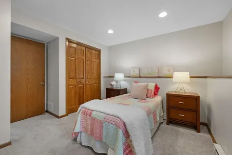 17160 Hershey Court Lakeville MN 55044