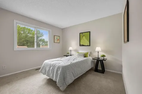 17160 Hershey Court Lakeville MN 55044