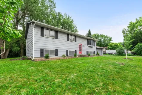 17160 Hershey Court Lakeville MN 55044