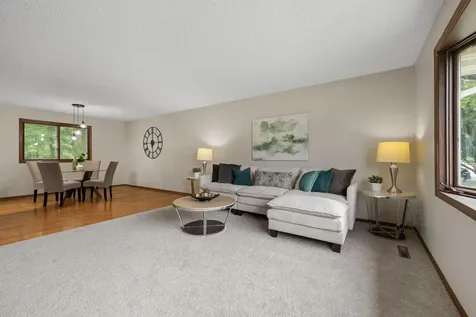 17160 Hershey Court Lakeville MN 55044