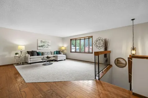 17160 Hershey Court Lakeville MN 55044