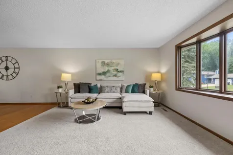 17160 Hershey Court Lakeville MN 55044