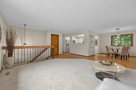 17160 Hershey Court Lakeville MN 55044
