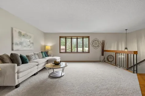 17160 Hershey Court Lakeville MN 55044