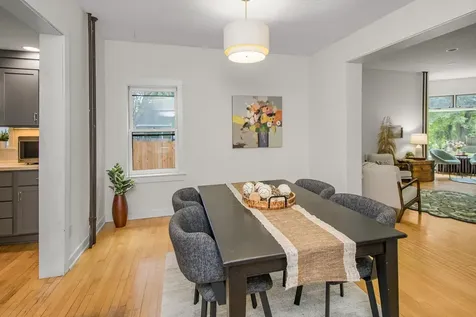 1031 Saint Clair Avenue Saint Paul MN 55105