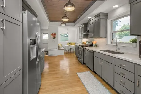 1031 Saint Clair Avenue Saint Paul MN 55105