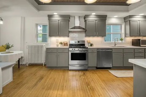 1031 Saint Clair Avenue Saint Paul MN 55105