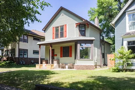 1031 Saint Clair Avenue Saint Paul MN 55105