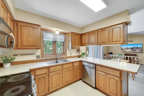 14246 Dearborn Path Rosemount MN 55068