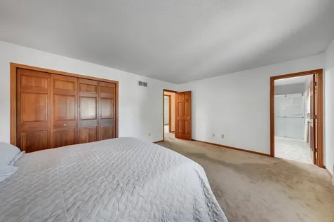 14246 Dearborn Path Rosemount MN 55068