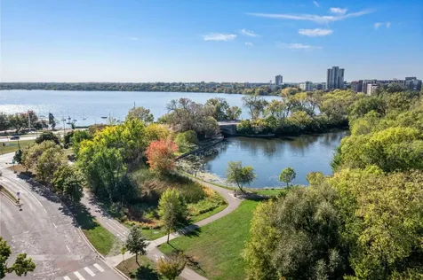 2885 Knox Avenue S Minneapolis MN 55408