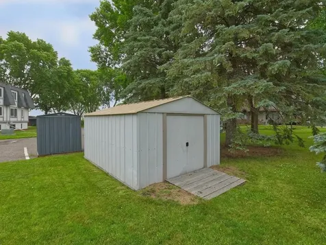 561 Kingsley Street S Winsted MN 55395