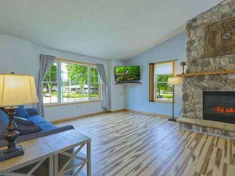 561 Kingsley Street S Winsted MN 55395