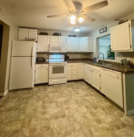 404 Elk Street NW Warroad MN 56763