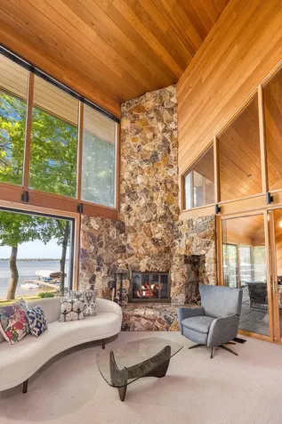 1308 Woodlawn Beach Buffalo MN 55313