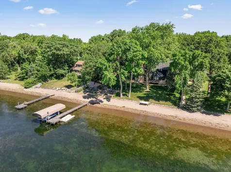 1308 Woodlawn Beach Buffalo MN 55313