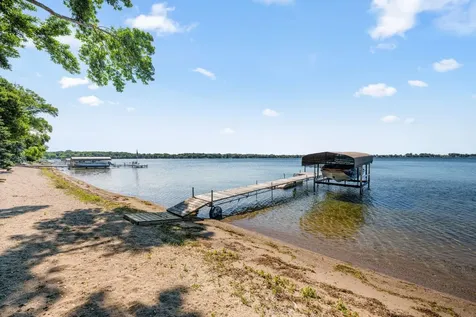 1308 Woodlawn Beach Buffalo MN 55313