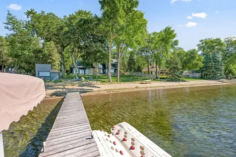 1308 Woodlawn Beach Buffalo MN 55313
