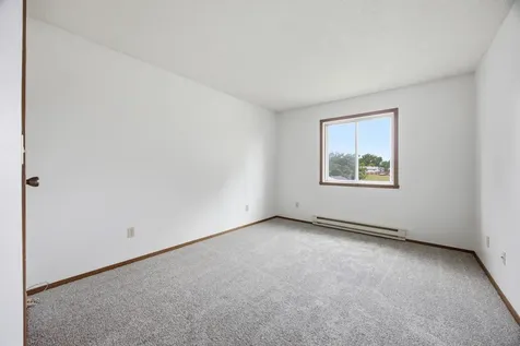 748 14th Avenue W West Fargo ND 58078