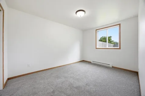 748 14th Avenue W West Fargo ND 58078