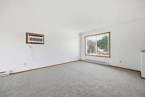 748 14th Avenue W West Fargo ND 58078