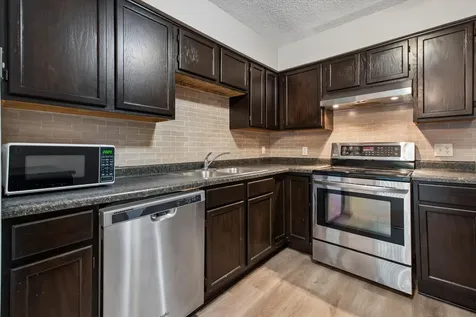 4154 Meadowlark Way Eagan MN 55122
