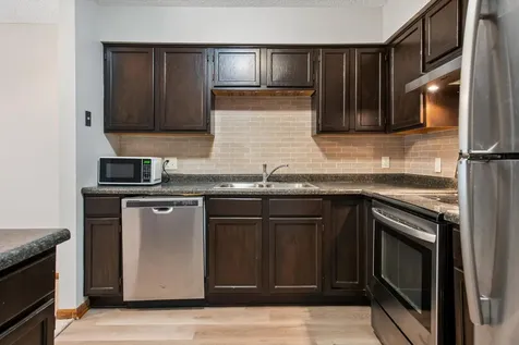 4154 Meadowlark Way Eagan MN 55122