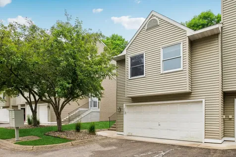 4154 Meadowlark Way Eagan MN 55122