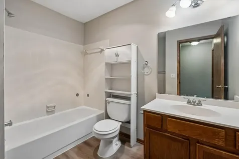 4154 Meadowlark Way Eagan MN 55122