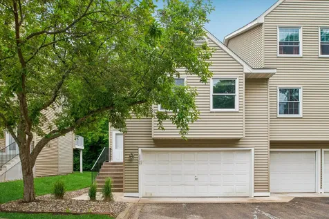 4154 Meadowlark Way Eagan MN 55122