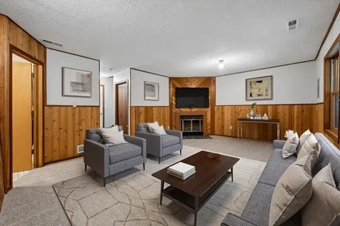 4154 Meadowlark Way Eagan MN 55122