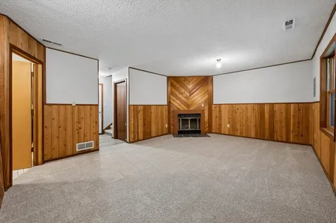 4154 Meadowlark Way Eagan MN 55122