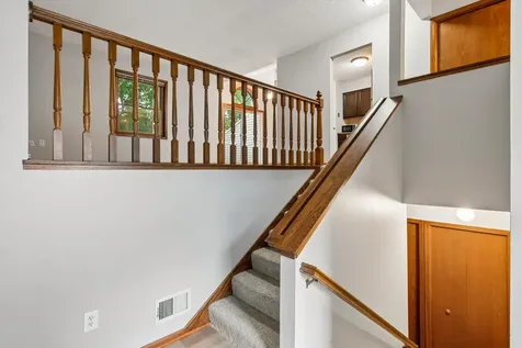 4154 Meadowlark Way Eagan MN 55122