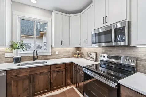 1531 Jefferson Street S Cambridge MN 55008