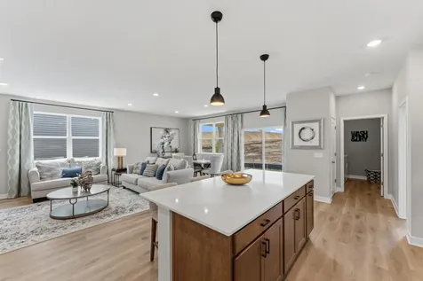 4985 Blake Way Woodbury MN 55129