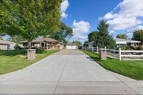9137 11th Avenue S Bloomington MN 55420