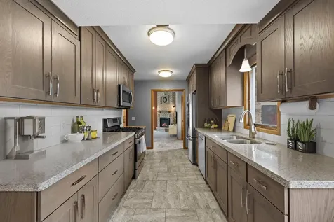 9137 11th Avenue S Bloomington MN 55420