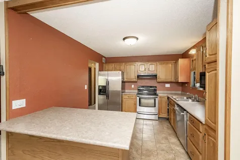 1907 27th Avenue S Fargo ND 58103