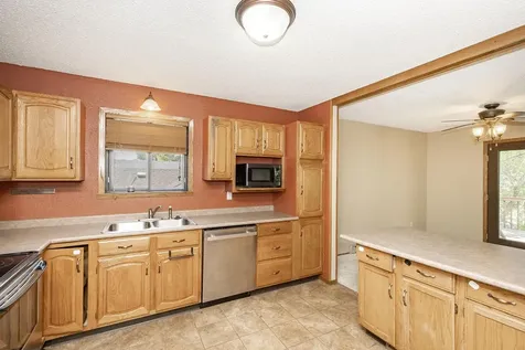 1907 27th Avenue S Fargo ND 58103